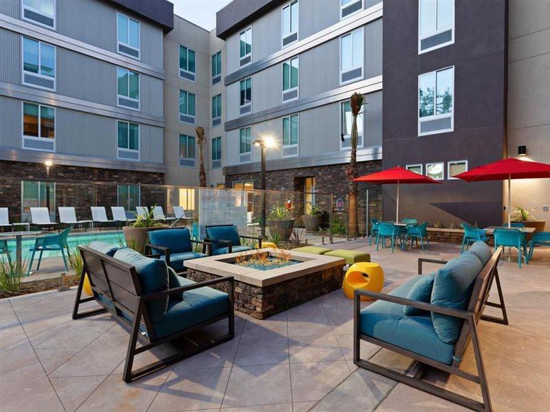 Home2 Suites By Hilton Temecula Exterior foto